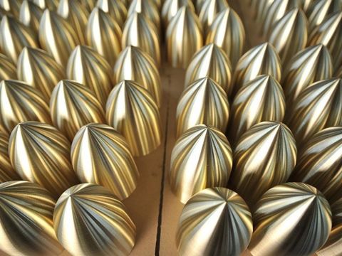 High‑precision copper transmitter shell for UAV applications, manufactured by metal spinning with a 2mm wall thickness and Ø182×H320 dimensions. Finished with a polished surface for enhanced appearance and corrosion resistance, offering excellent strength